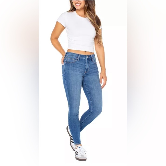 Celebrity Pink Dawson Super Skinny Jean - 27 - NWOT - Picture 3 of 4